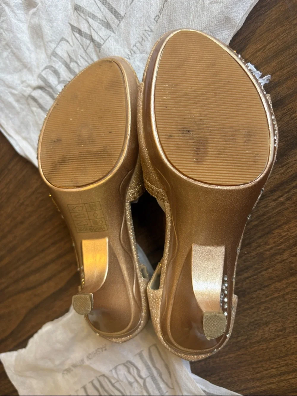 Dream Pairs Size 4 Girls Low Heel Glitter Pump T-Strap Heels Flower